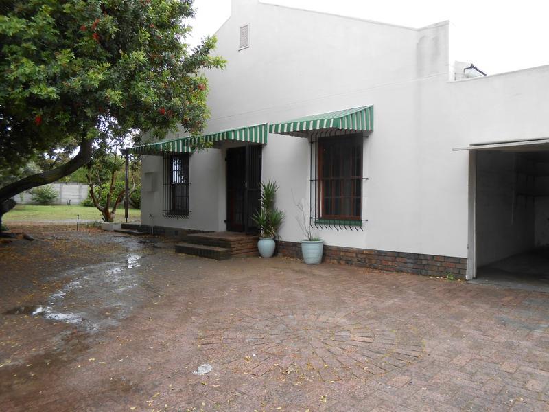 To Let 3 Bedroom Property for Rent in De La Haye Western Cape